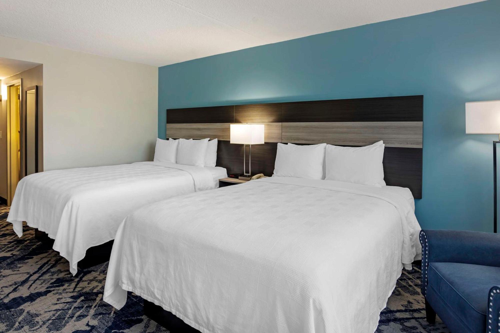 איסט ברונסוויק Best Western Rutgers University Hotel מראה חיצוני תמונה