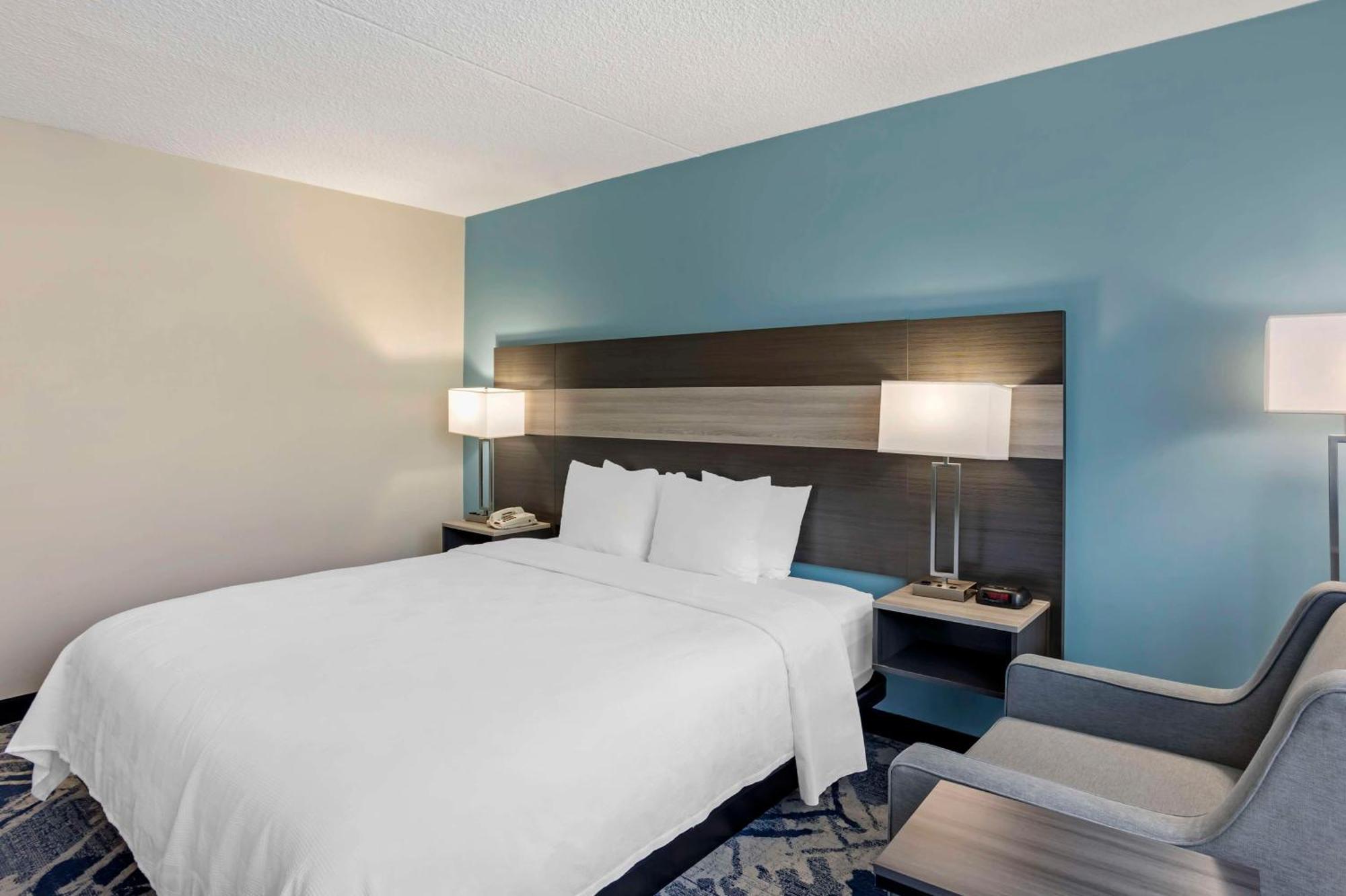 איסט ברונסוויק Best Western Rutgers University Hotel מראה חיצוני תמונה