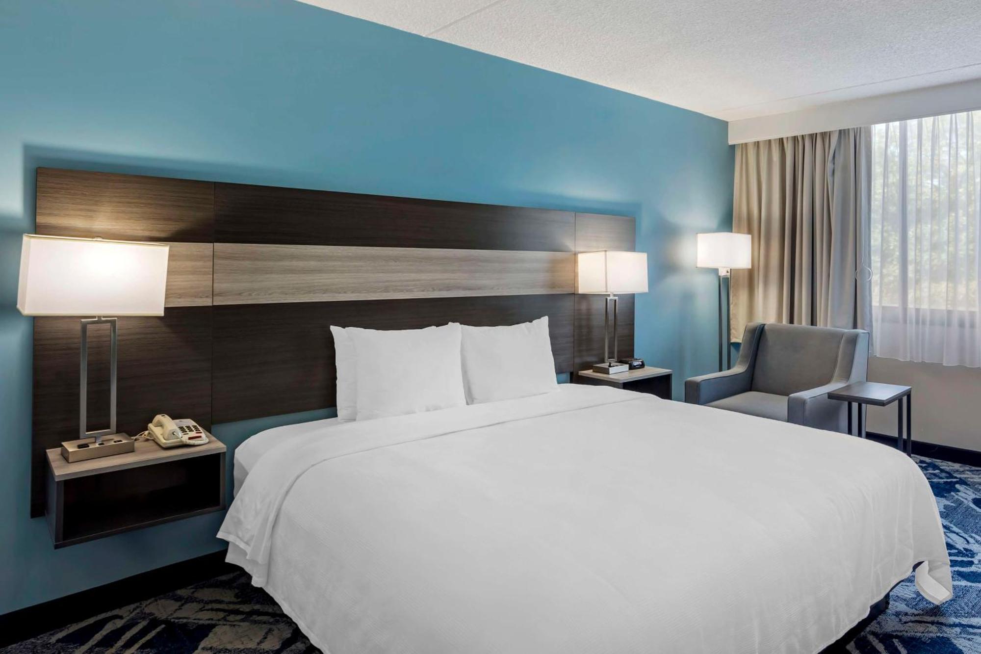 איסט ברונסוויק Best Western Rutgers University Hotel מראה חיצוני תמונה
