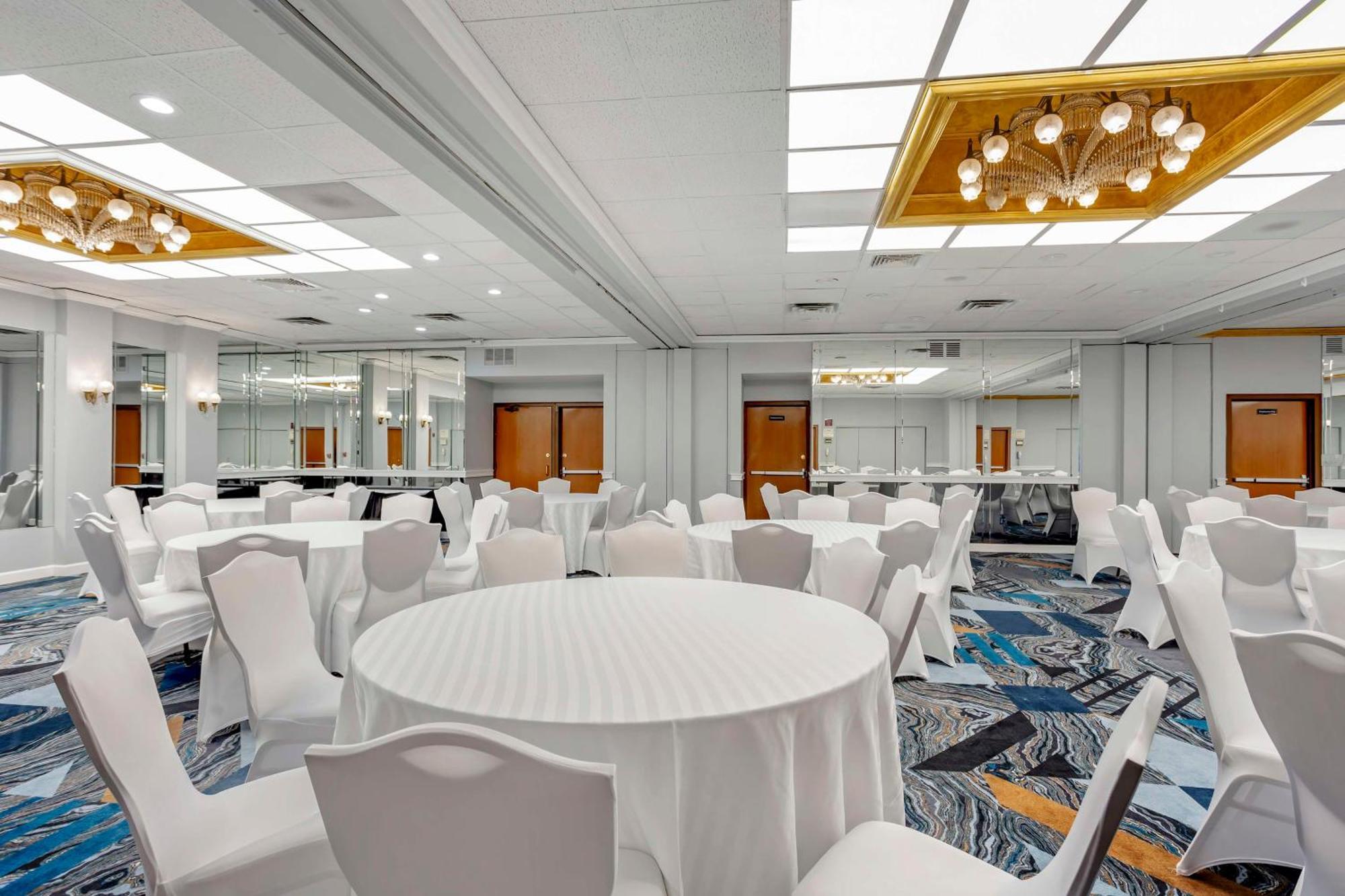 איסט ברונסוויק Best Western Rutgers University Hotel מראה חיצוני תמונה