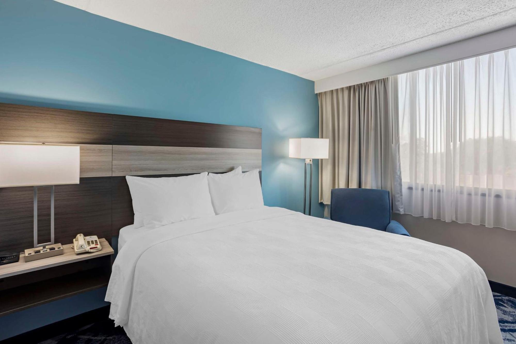 איסט ברונסוויק Best Western Rutgers University Hotel מראה חיצוני תמונה