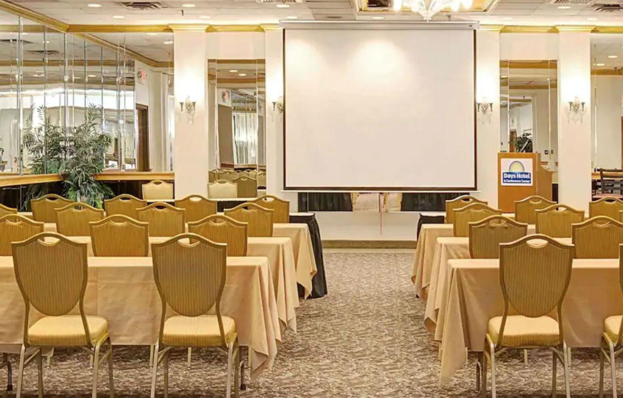 איסט ברונסוויק Best Western Rutgers University Hotel מראה חיצוני תמונה